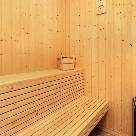 8 Person In Σπίτι διακοπών