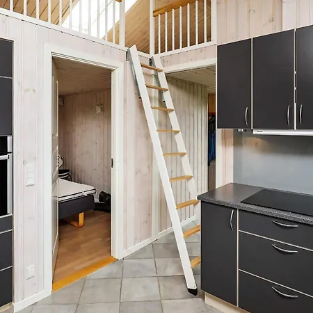 8 Person In Fjerritslev